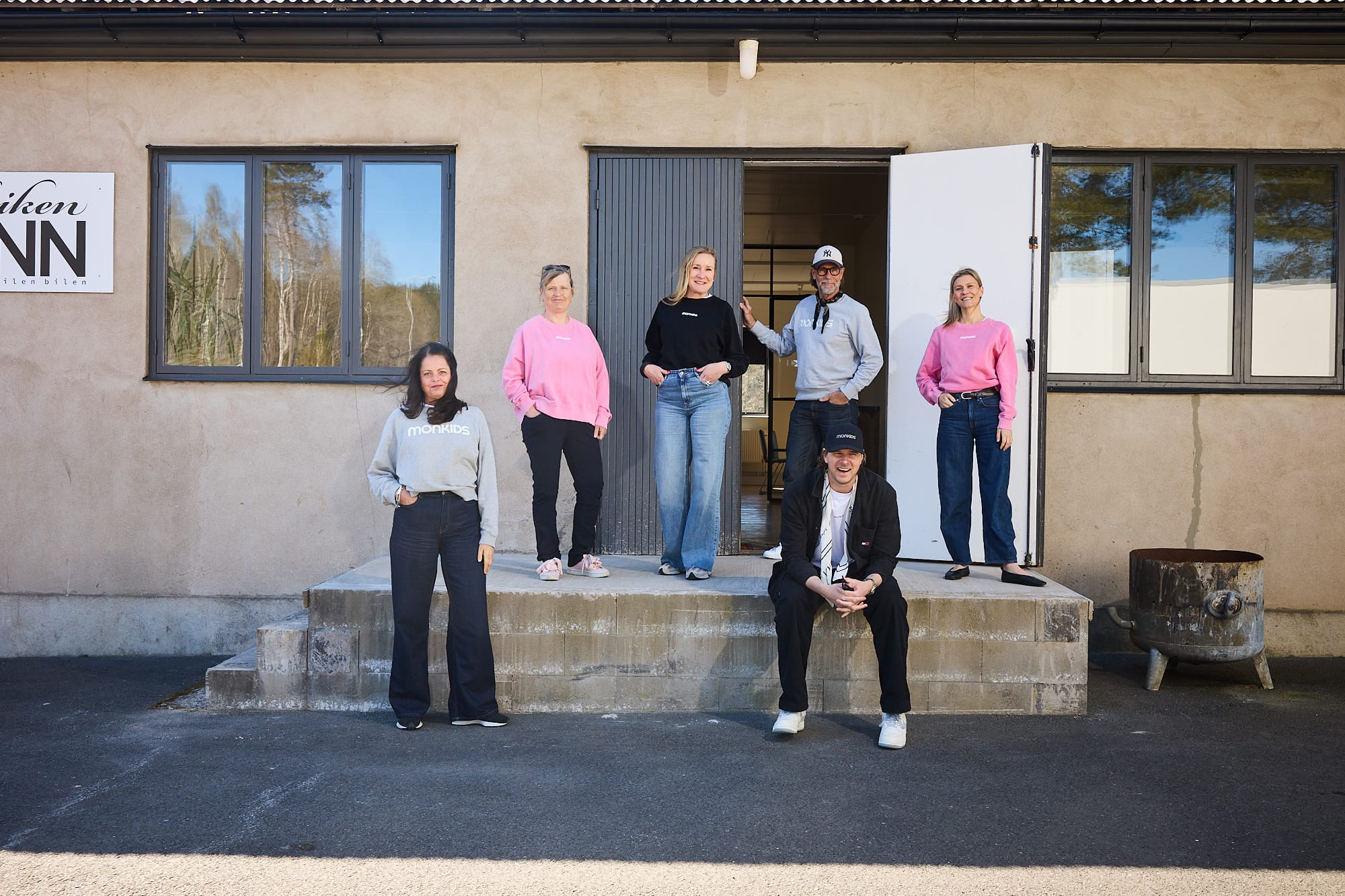Familjen och teamet bakom Monkids